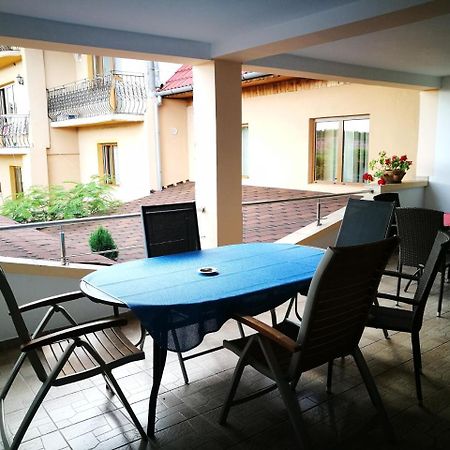 Pensiunea Remus Hotell Novaci-Străini Exteriör bild