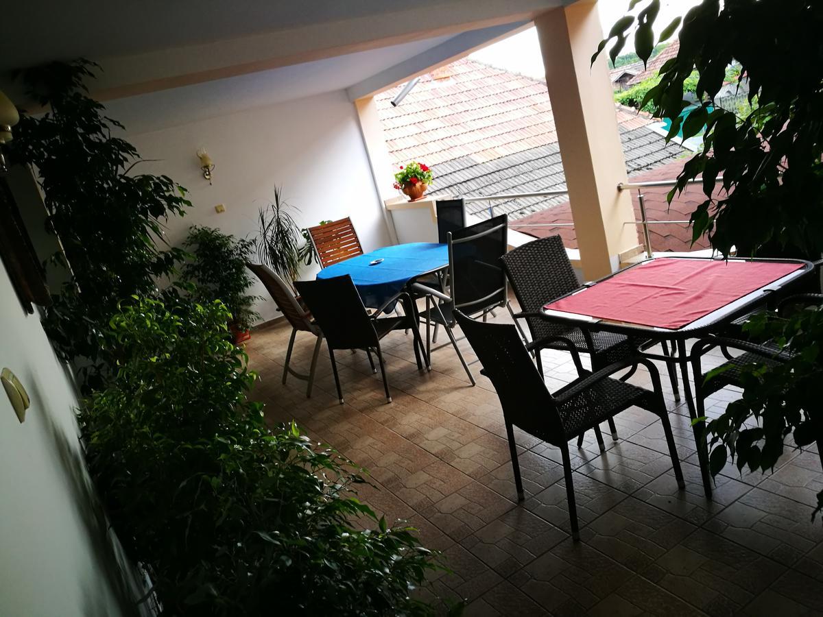 Pensiunea Remus Hotell Novaci-Străini Exteriör bild